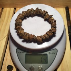 vòng trầm hương rục chìm
