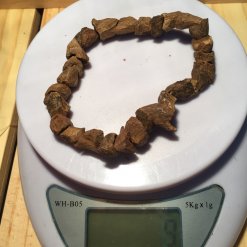 vòng trầm hương rục chìm