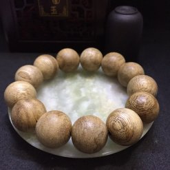dây đeo tay trầm hương